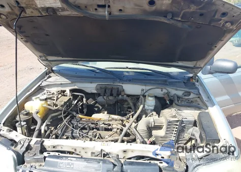 2005 Mercury Mariner Convenience из США, поврежденный, VIN 4M2YU56Z45DJ14488